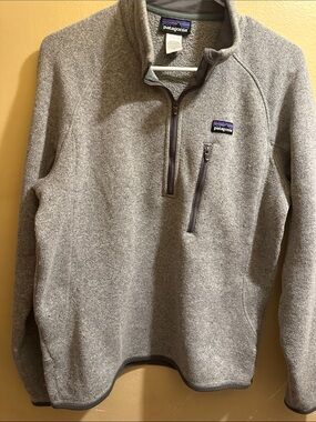 Patagonia Men’s Light Gray Quarter-Zip Sweater Pullover